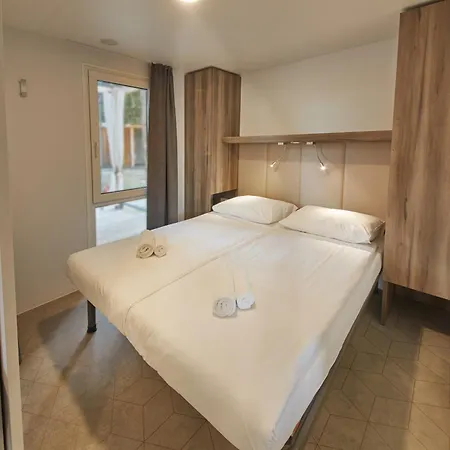Premium Mobile Homes - Hotel & Resort Adria Ankaran Exterior photo